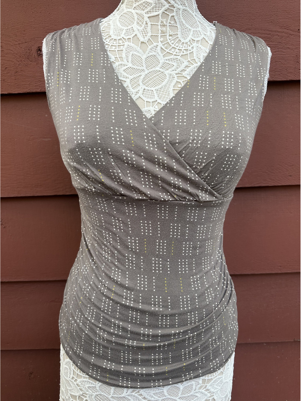 Banana Republic Sleeveless Ruched V Neck Dress in Taupe with Subtle Dotted Print